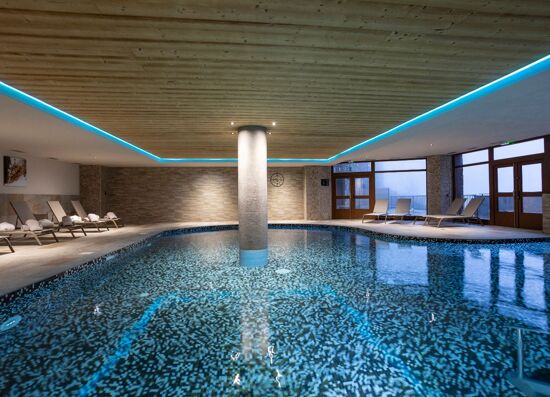 Residence Daria-I Nor swimming pool