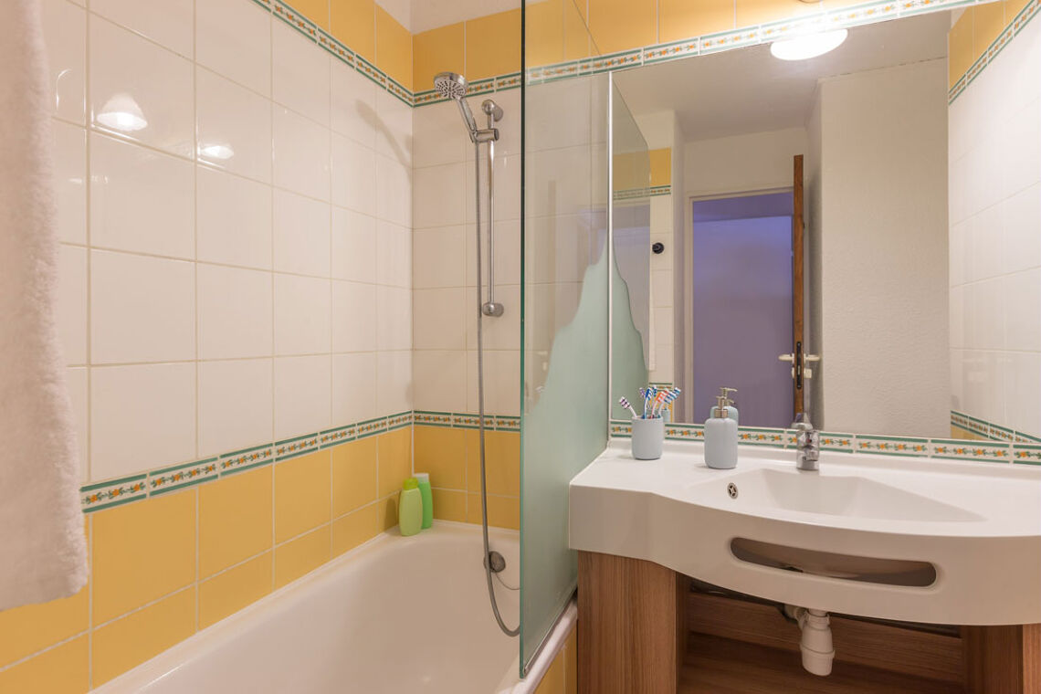Bathroom - Les Sentiers du Tueda - Pierre & Vacances - Meribel