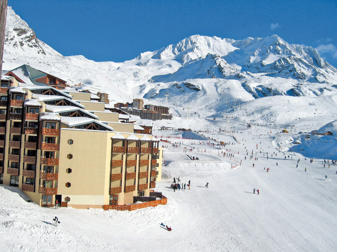 Exterior and Slopes Les Temples du Soleil Val Thorens
