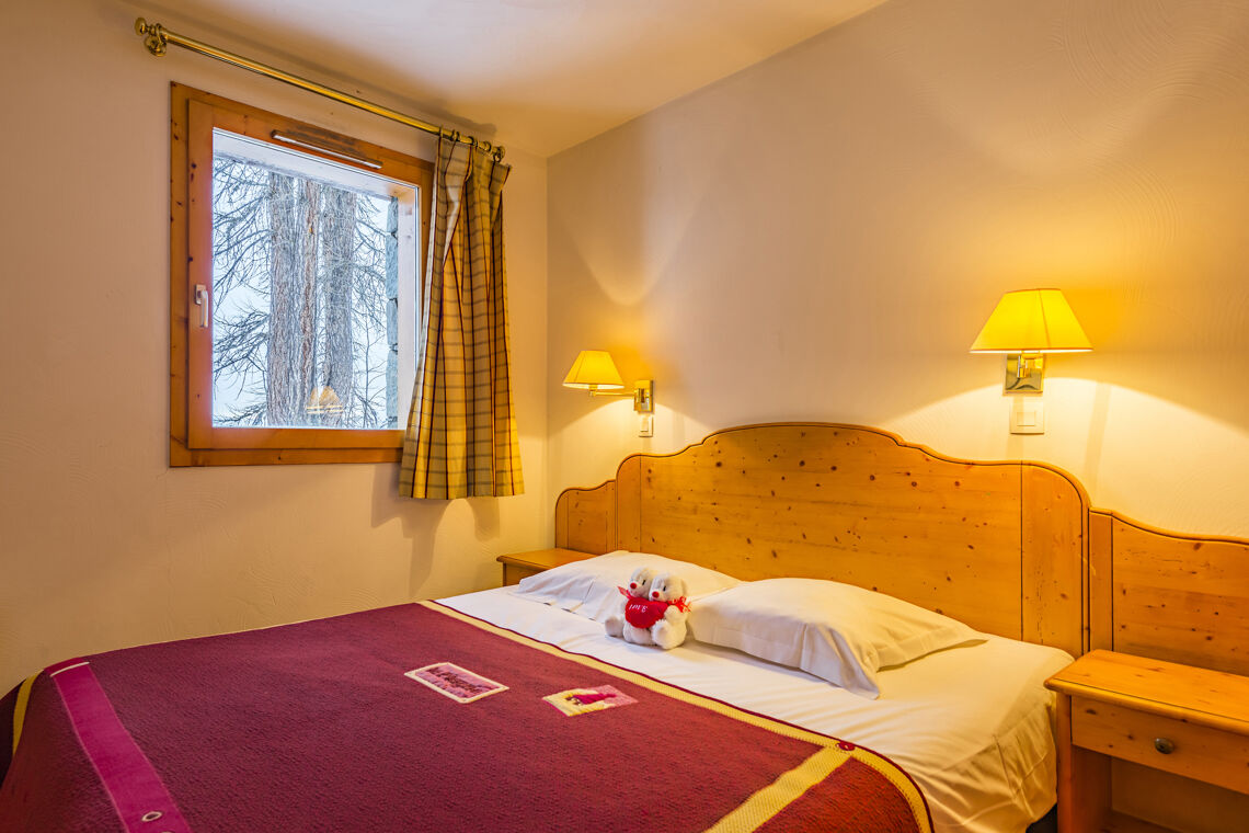 Aspen Lagrange -  double bedroom