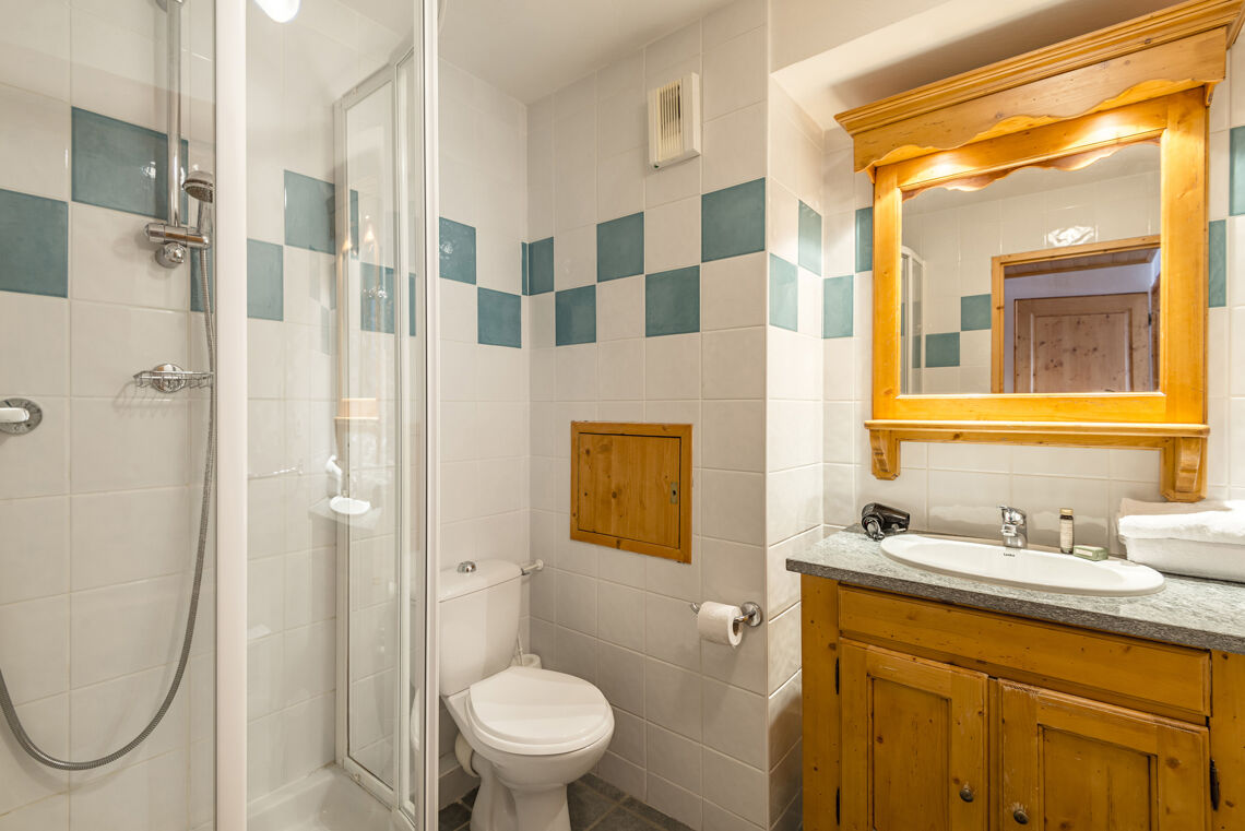 Aspen Lagrange - Bathroom