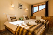 Chalet Val 2400 - Twin Bedroom