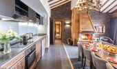 Chalet Altitude dining room