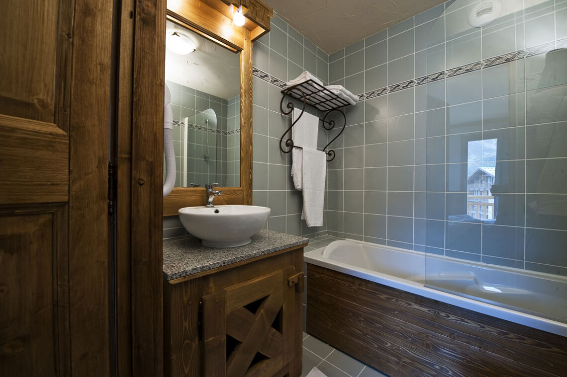 Bathroom in Chalet Le Refuge La Rosière 
