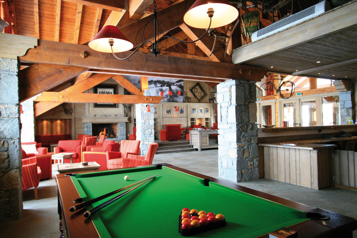 Pool Table at L'Ecrin des Sybelles