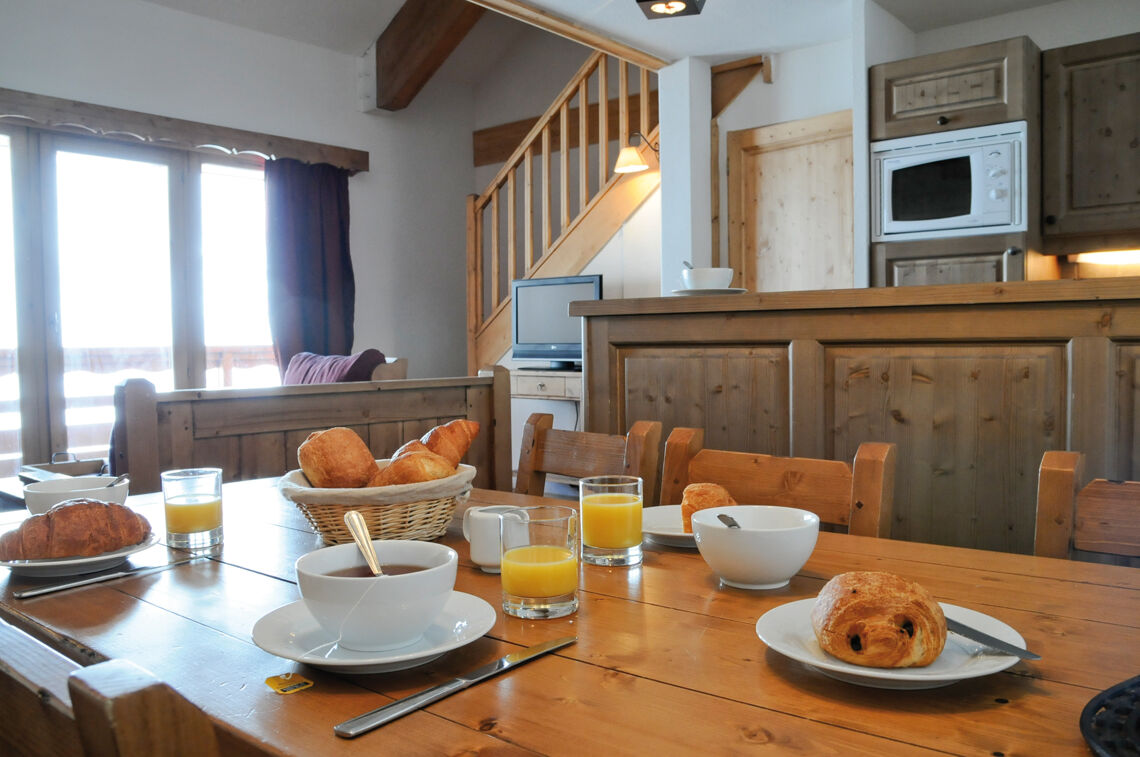 Dining Area - Les Haut de Comborcière - Lagrange Prestige - La Toussuire