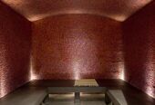 Warm contemporary tiled hammam steam room Hotel Ormelune Val d'Isere