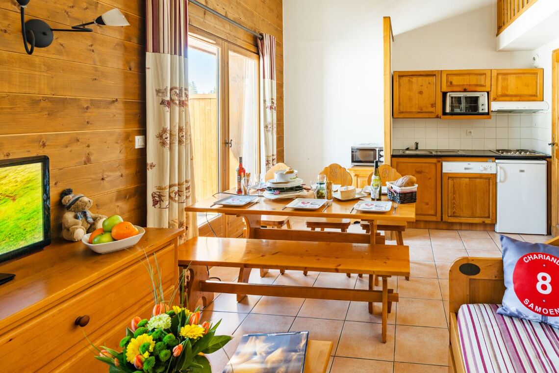 Ferme de Samoens dining lounge area