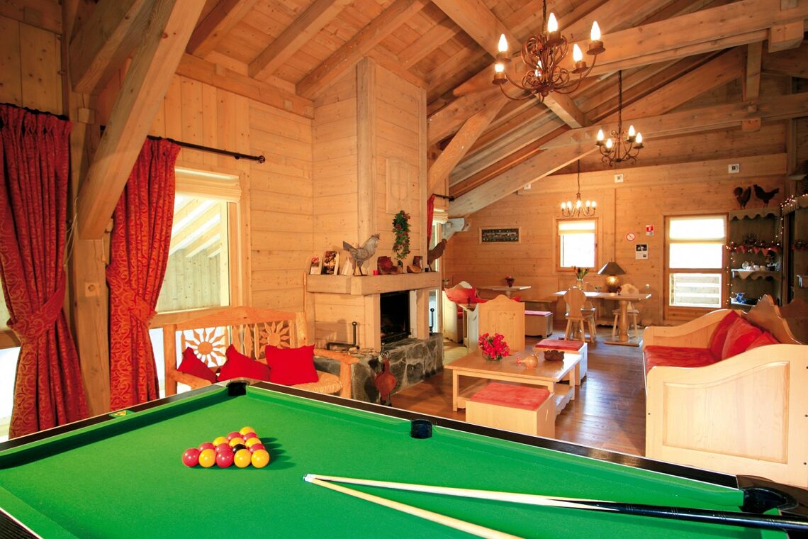 Pool table at Les Fermes De Samoens