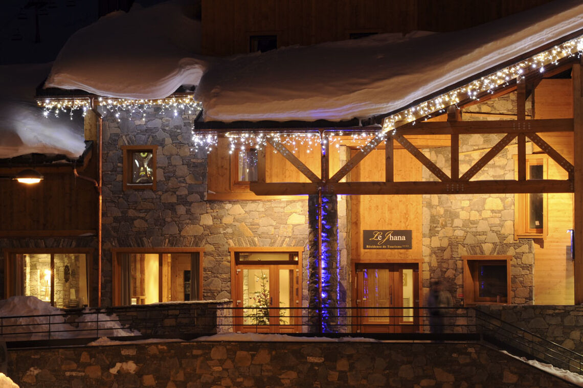 Le Jhana, Tignes,Exterior at night