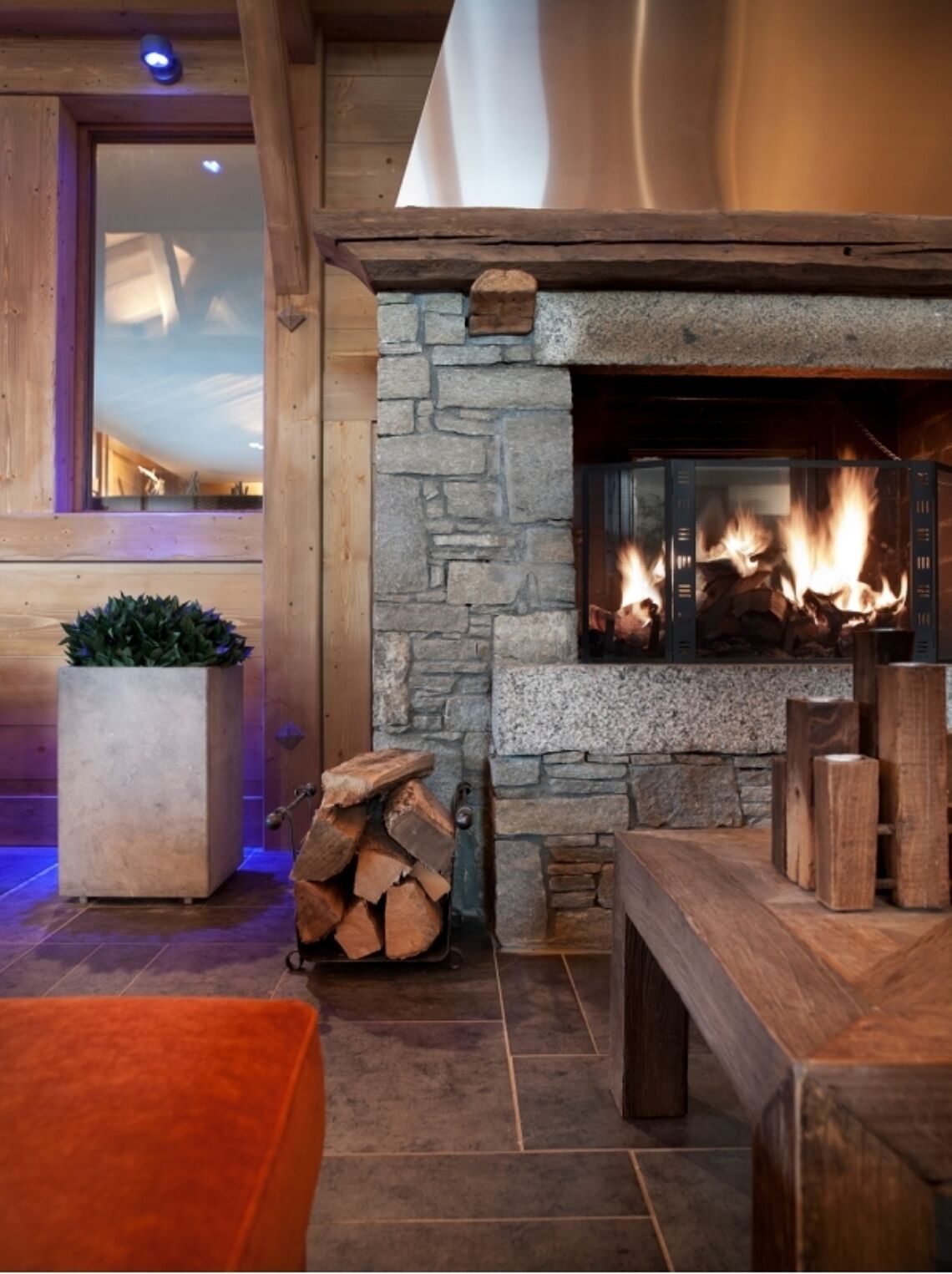 An example of what the fire might look like in L'Oree des Neiges, Vallandry, France
