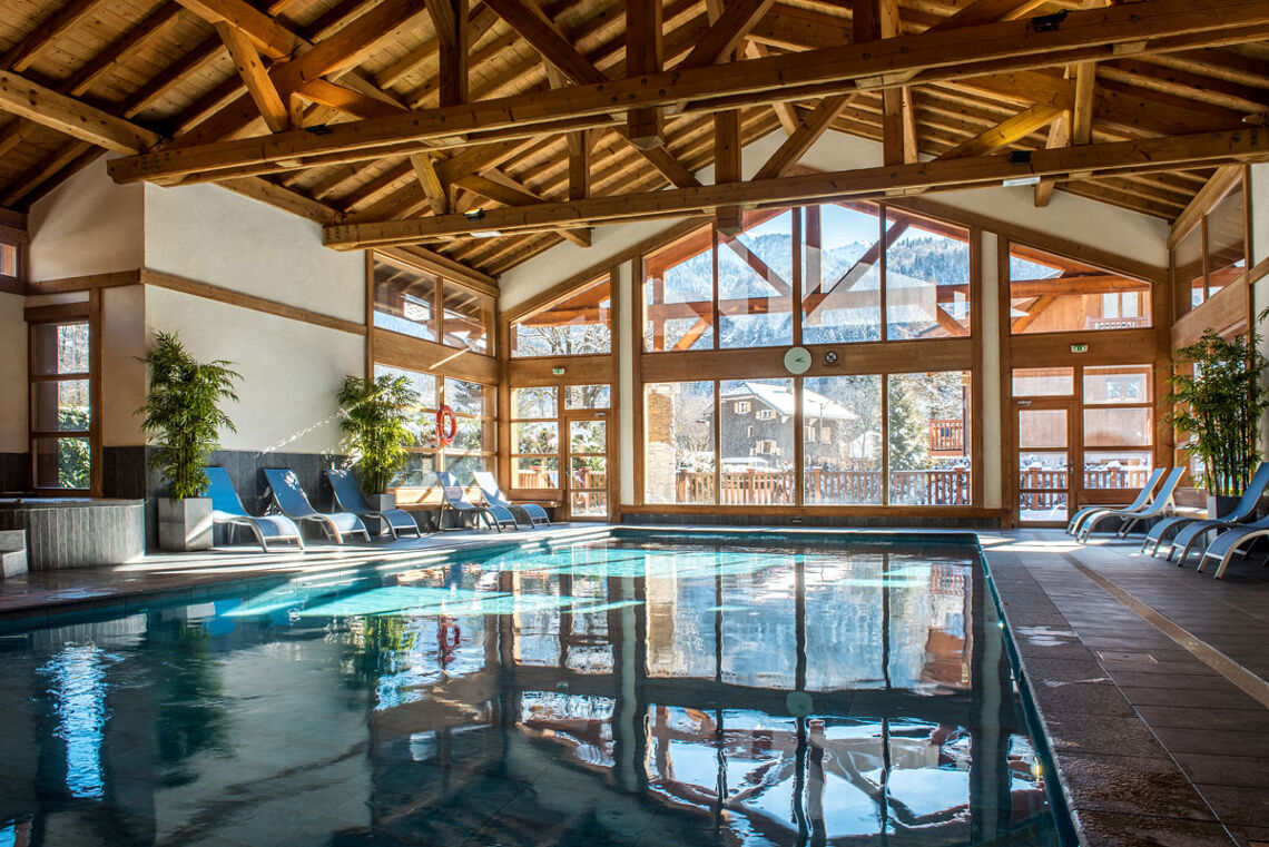 Reine Des Pres, Samoens, Pool