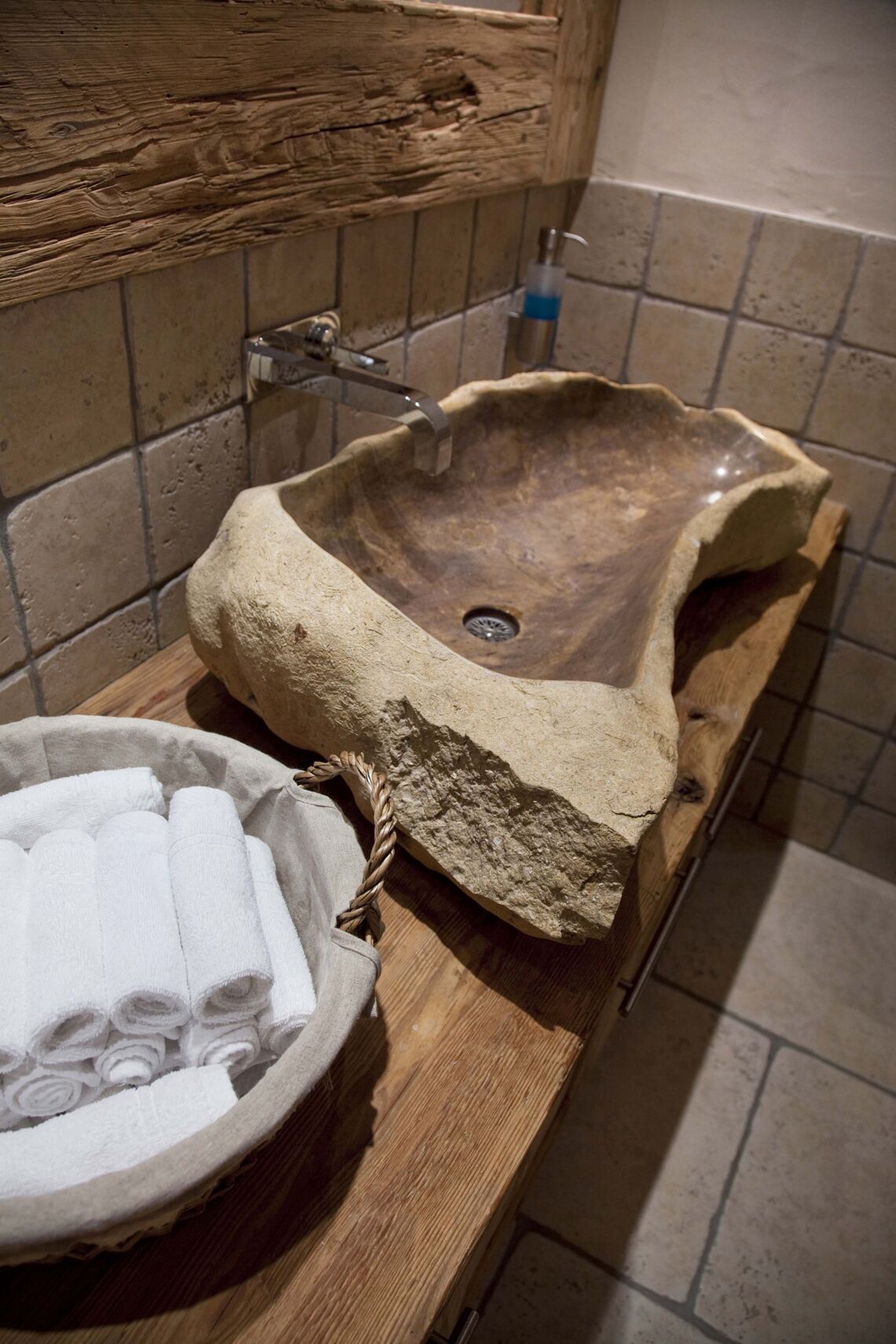 Bathroom Feature-La Reine des Prés-Samoens