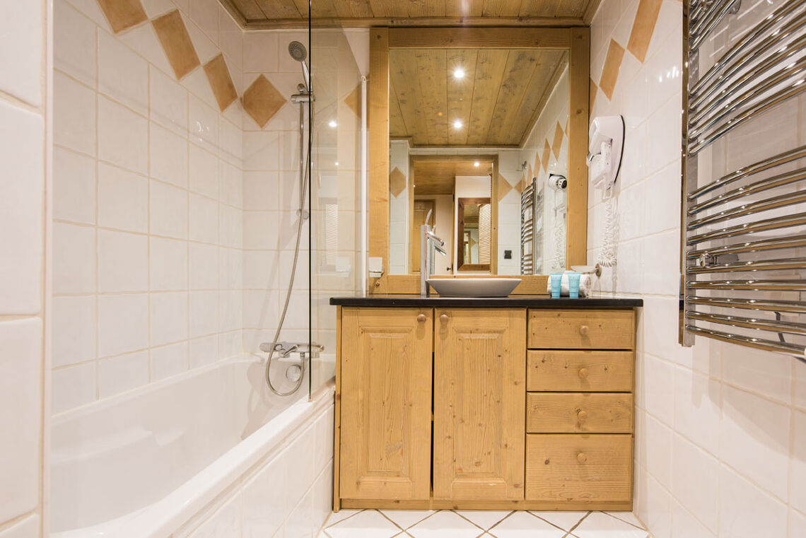 Typical bathroom at Le Nevada, Tignes