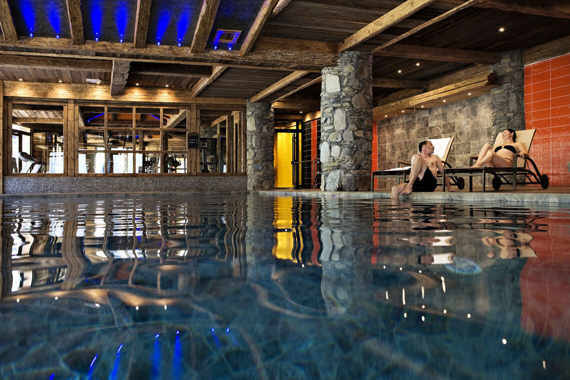 Le Nevada, Tignes, Pool