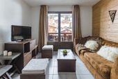 Emiguy small lounge