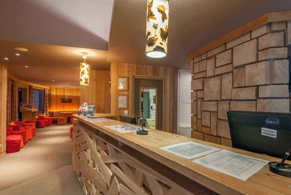 Welcome - Desk - Atria Crozat - Wood