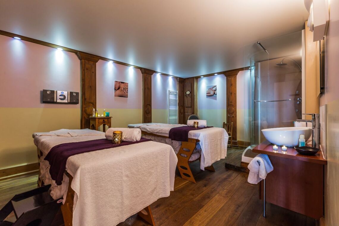 Spa Treatment room Les Hauts Bois
