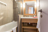Bathroom bathtub L'Ours Blanc Alpe d'Huez