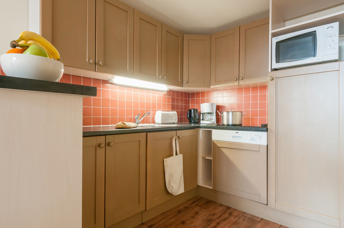 A Kitchen at Residence Le Belmont, Les Arcs