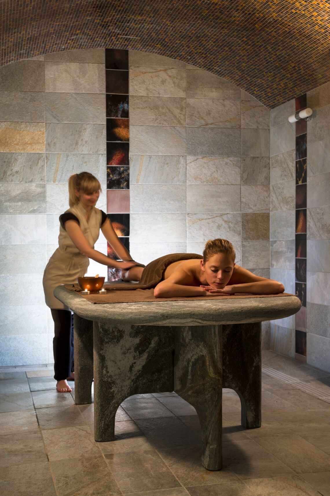 Chalets d'Angele, Chatel, Spa Area