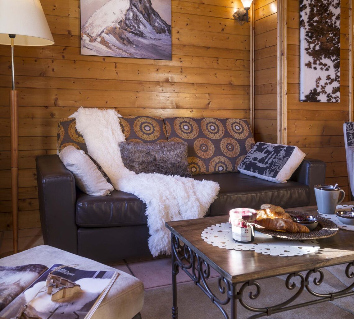 Le Vallon Sitting Room 2