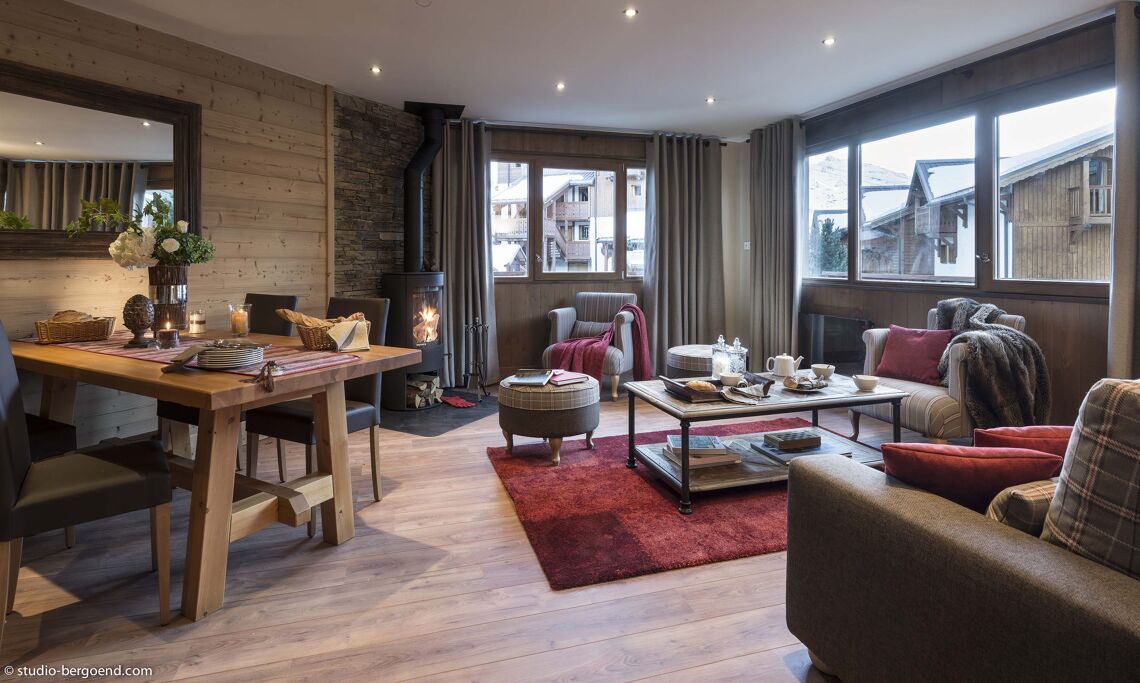 Sapiniere Les Menuires Sitting Room 2