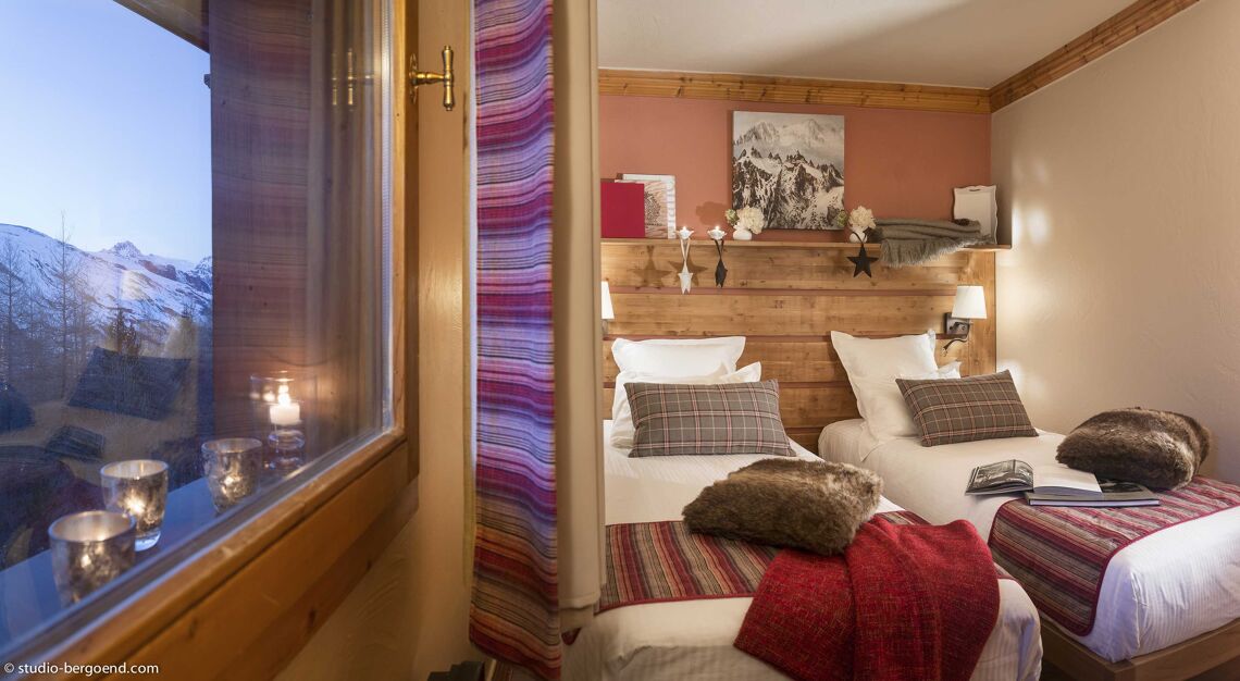 Sapiniere Les Menuires Twin Bedroom 
