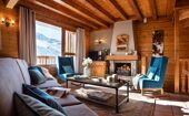 Soleil lounge with fireplace