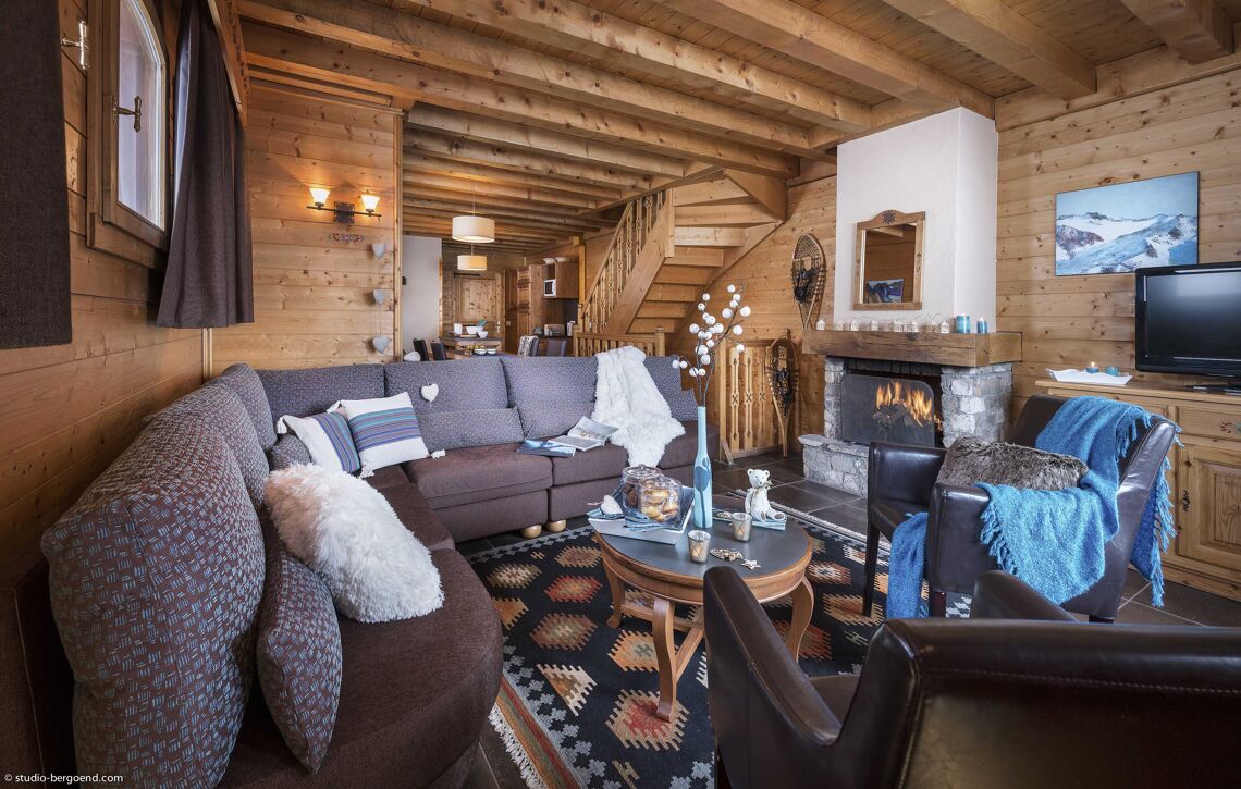 Chalet Lombarde Val Thorens Sitting Room 
