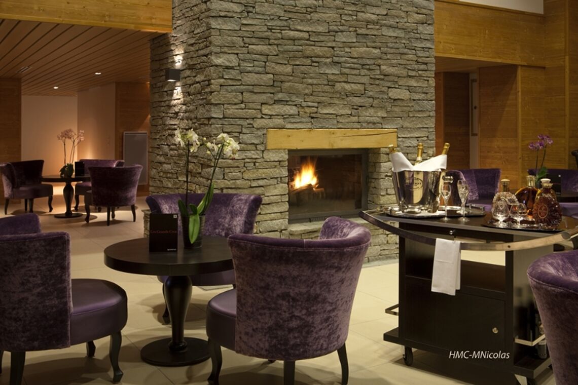 Hotel Alpenrose - Bar with fire - Alpe d'Huez