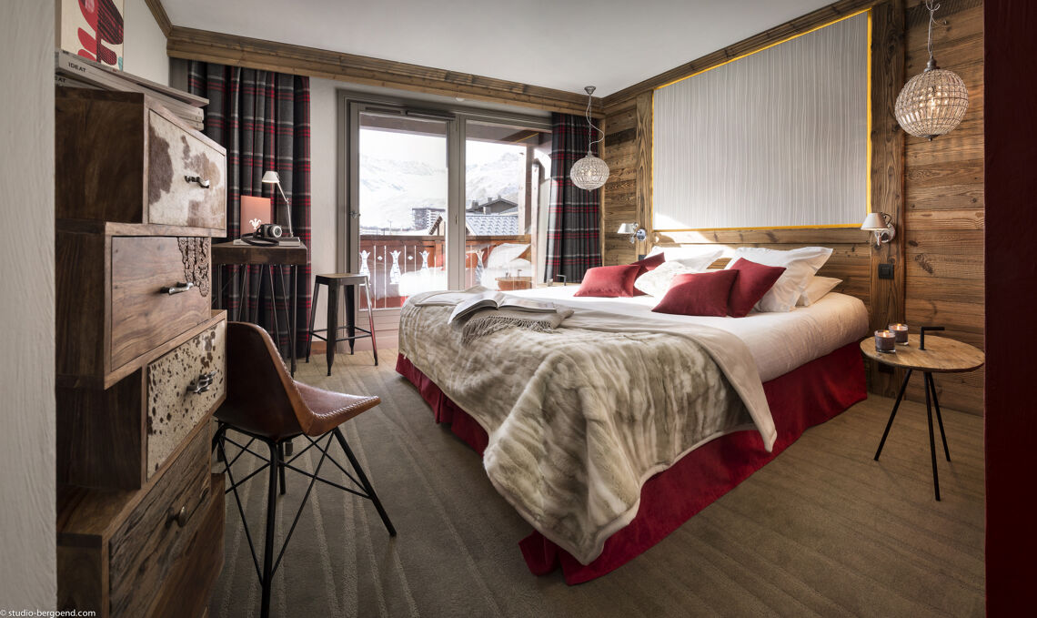 Bedroom at Hotel Village Montana Tignes