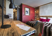Bedroom at Hotel Village Montana Tignes