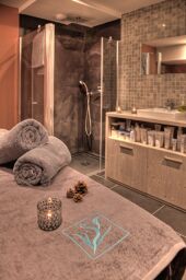 Luxurious soothing spa treatment room Montana Plein Sud Val Thorens