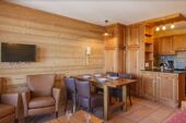Balcons Belle Plagne dining area