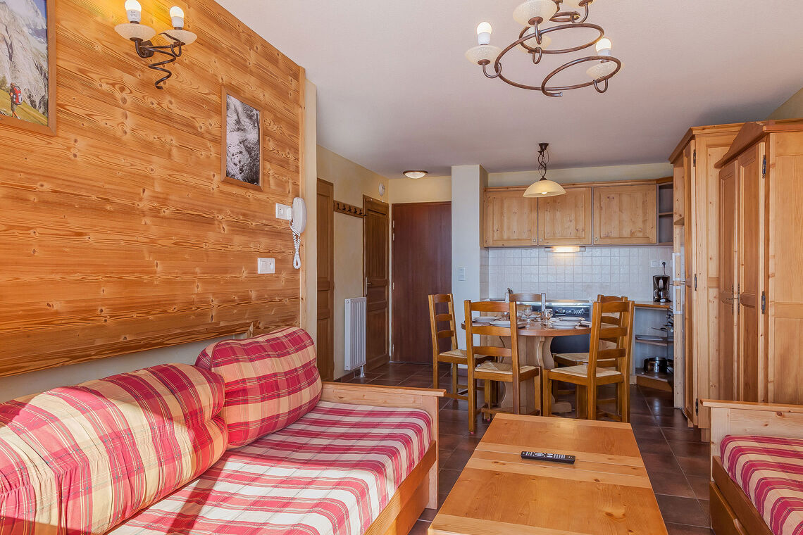 Les Balcons de la Rosiere - Living and dining area