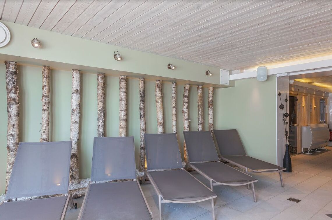 Les Balcons La Rosiere spa lounge area