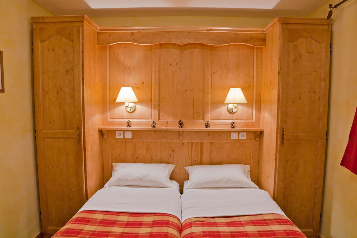 Les Balcons de la Rosiere - twin bedroom 