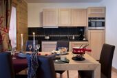Kitchen/Dining - Les Chalets de Flambeau