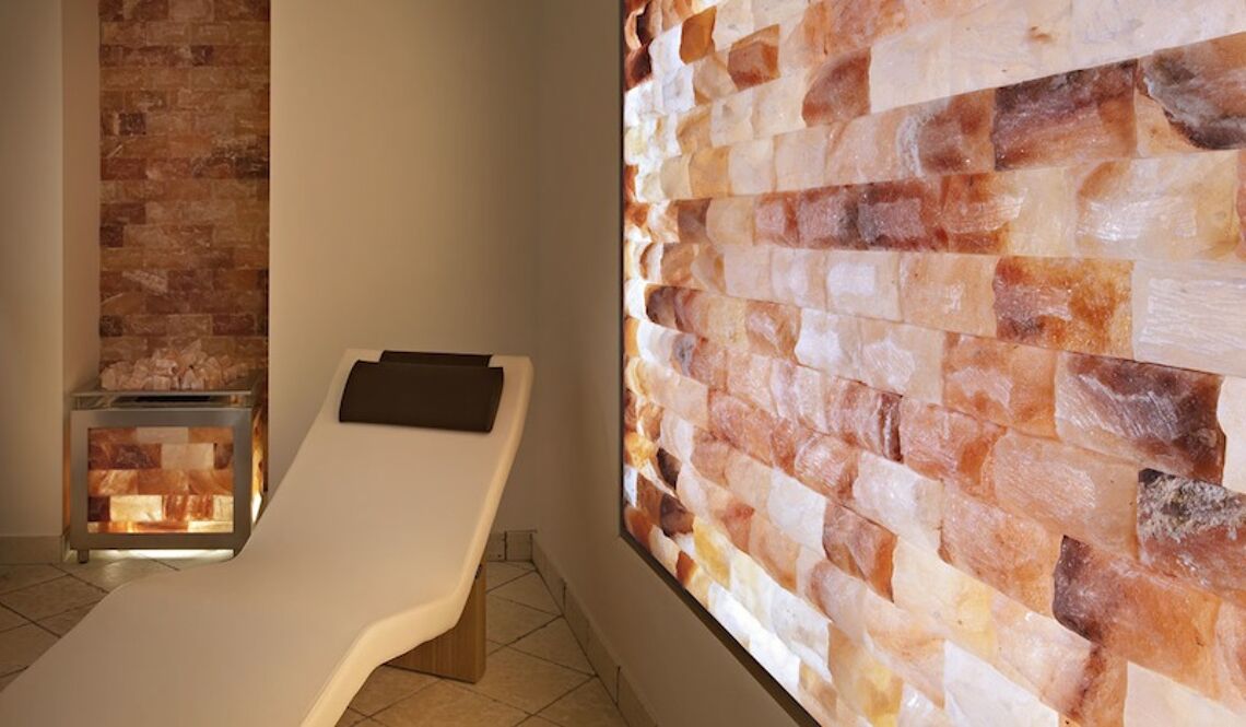 Koh-I-Nor Spa - Salt Wall