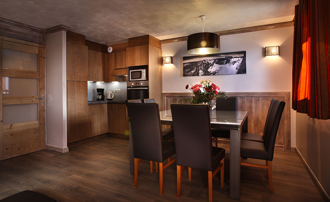 Hermine Val Thorens Kitchen