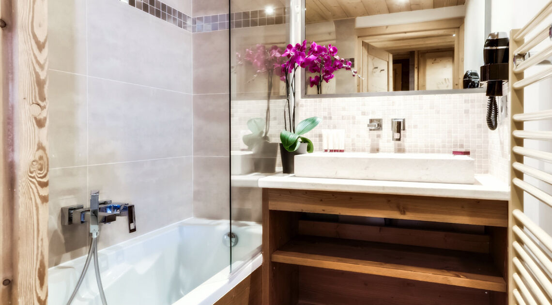 Koh-I Nor Bathroom