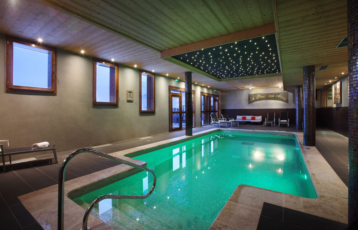 Cime des Arcs swimming pool