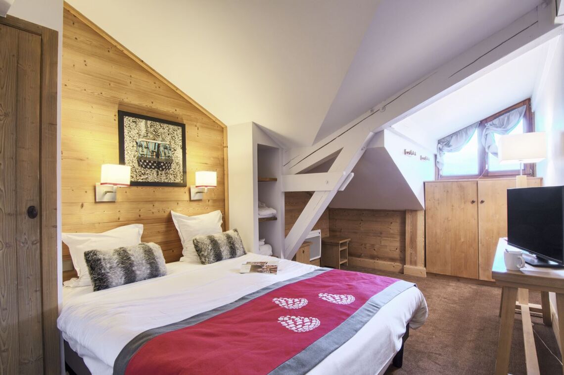Double bedroom Chalets du forum