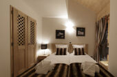 La Napoleon - Twin Bedroom 