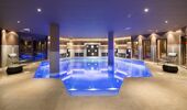 Swimming pool in Le Hameau du Kashmir Val Thorens