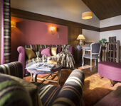 Apartment Lounge in Le Hameau du Kashmir Val Thorens