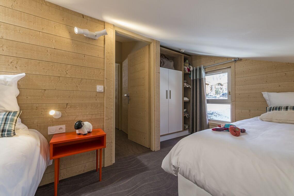 Twin room in Chalets du Jardin Alpin Val d'Isere