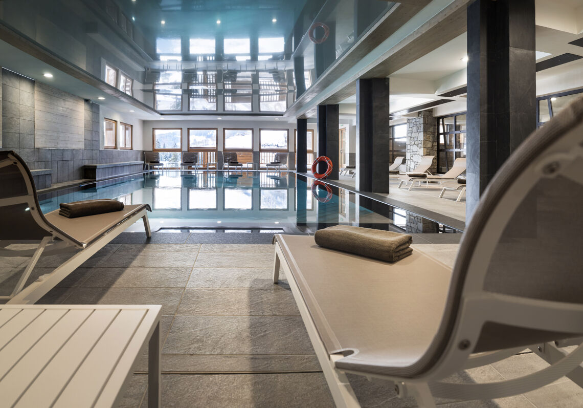 Swimming pool at MGM Le Roc des Tours