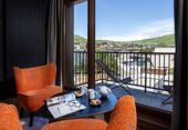 Residence Daria-I Nor lounge with terrace view